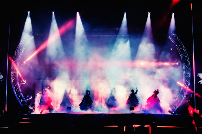 2.5次元タレントグループ「シクフォニ」がLaLa arena TOKYO-BAYでファイナル公演を迎え、大盛況のうちに終幕