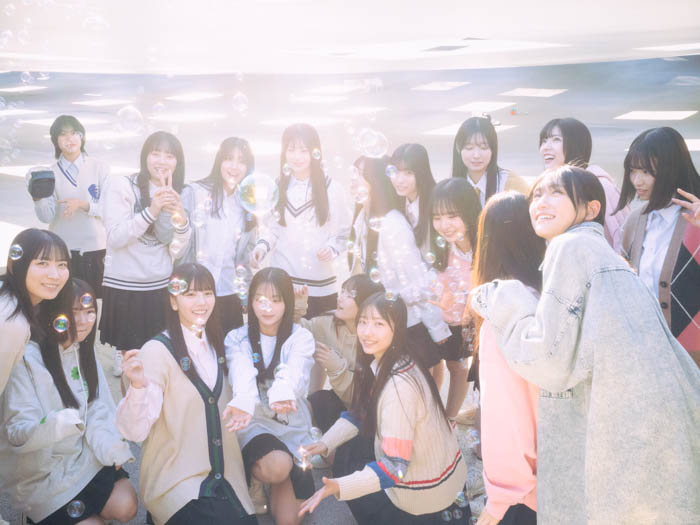 僕が見たかった青空が「B.L.T.2月号」に全員集合で、2025年を納める！限定版表紙やライブ会場限定特典、パネル展まで盛りだくさん！