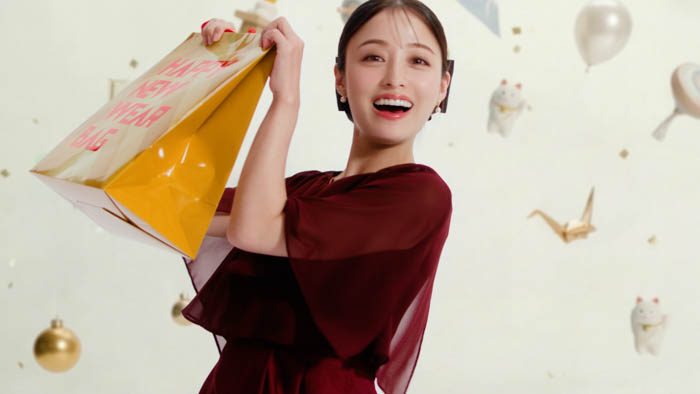 三浦友和・橋本環奈・水上恒司・生見愛瑠が初共演！「洋服の青山」新CMで“HAPPY NEW WEAR”をお祝い！