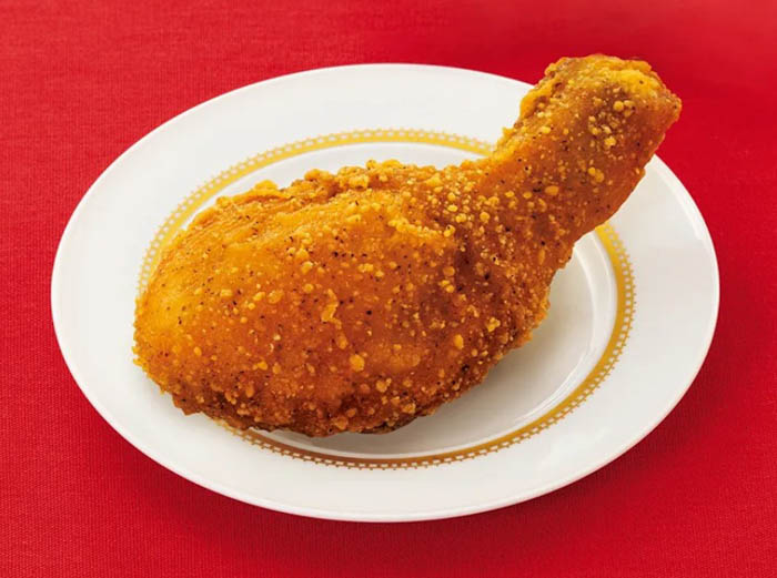 BE:FIRSTがファミマのチキンを頬張る!新CM『ファミマ×BE:FIRST クリスマスチキン』篇12月9日(火)放映開始、最新曲「街灯」がタイアップソングに決定!