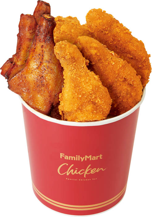 BE:FIRSTがファミマのチキンを頬張る!新CM『ファミマ×BE:FIRST クリスマスチキン』篇12月9日(火)放映開始、最新曲「街灯」がタイアップソングに決定!