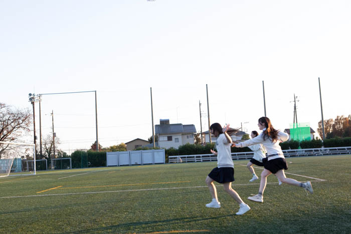 僕が見たかった青空が「B.L.T.2月号」に全員集合で、2025年を納める！限定版表紙やライブ会場限定特典、パネル展まで盛りだくさん！