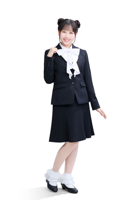 FRUITS ZIPPERがリアルな“褒められボイス”をお届けしフレッシャーズの新たな一歩を応援！ライブ配信感が満載の新Web CMが12月12日（金）公開！