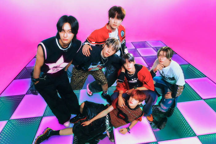 クロックス、ジャパンアンバサダー「RIIZE」とのコラボジビッツ™を2026年1月29日(木)より発売!