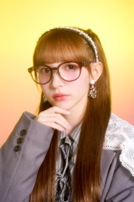 メガネブランド「Zoff」× FRUITS ZIPPER初コラボレーションアイウェア、2025年1月23日(金)より全国のZoffで発売!