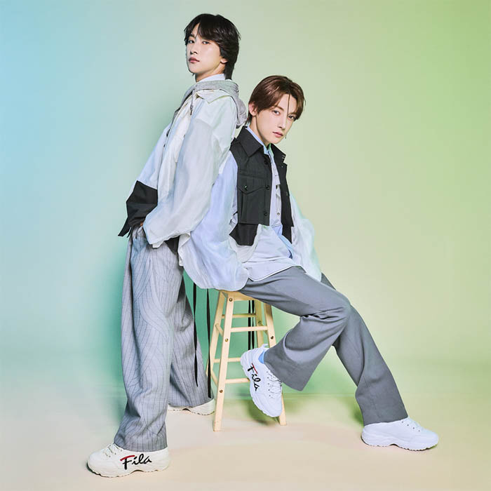 【ABCマート限定】FILA 人気モデル「Distracer」キャンペーン第一弾！本多大夢と浜川路己によるアイドルデュオ「ROIROM」を起用！春をイメージした新ビジュアル・ムービー公開！