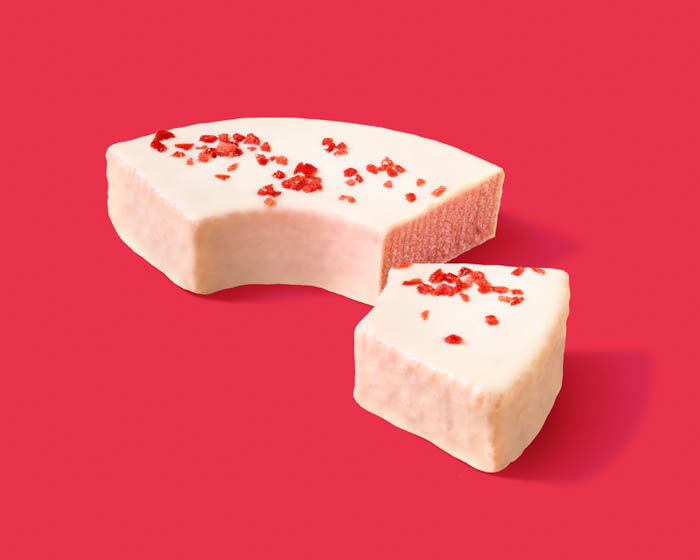 吉田鋼太郎、八木莉可子がキュートないちごづくしの衣装でいちご狩りに挑戦!?新TVCM「白をまとったいちご狩り®」篇1月6日(火)より放映開始!