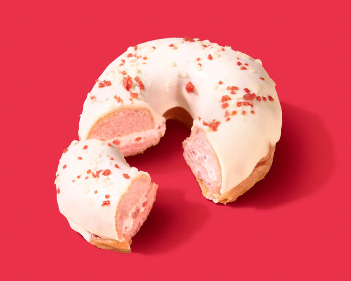 吉田鋼太郎、八木莉可子がキュートないちごづくしの衣装でいちご狩りに挑戦!?新TVCM「白をまとったいちご狩り®」篇1月6日(火)より放映開始!