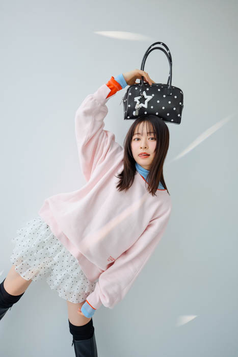 【tiny tiny】俳優・モデルの莉子を再起用で贈る、トレンド感あふれる2026年新作コレクションを公開！