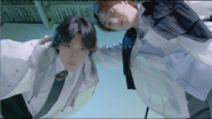 【ABCマート限定】FILA 人気モデル「Distracer」キャンペーン第一弾！本多大夢と浜川路己によるアイドルデュオ「ROIROM」を起用！春をイメージした新ビジュアル・ムービー公開！