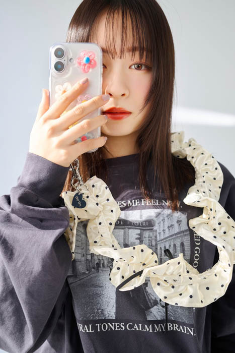 【tiny tiny】俳優・モデルの莉子を再起用で贈る、トレンド感あふれる2026年新作コレクションを公開！