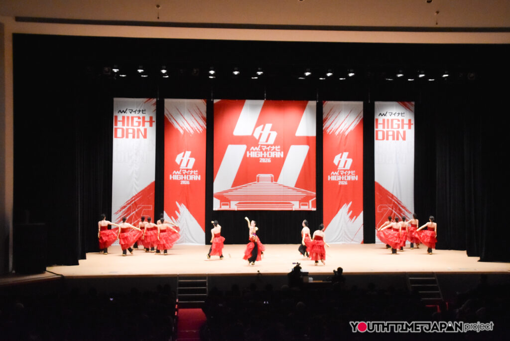 マイナビハイダン2026 EAST vol.3 LARGE部門で千葉敬愛高等学校「Belledia」がパフォーマンスをしているところ