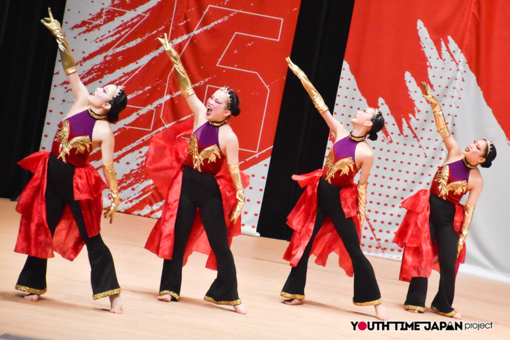 マイナビハイダン2026 EAST vol.3 LARGE部門で千葉敬愛高等学校「Belledia」がパフォーマンスをしているところ