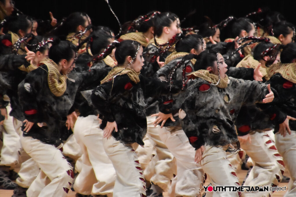 マイナビハイダン2026 EAST vol.3 LARGE部門で駒澤大学高等学校「Vallu」がパフォーマンスをしているところ