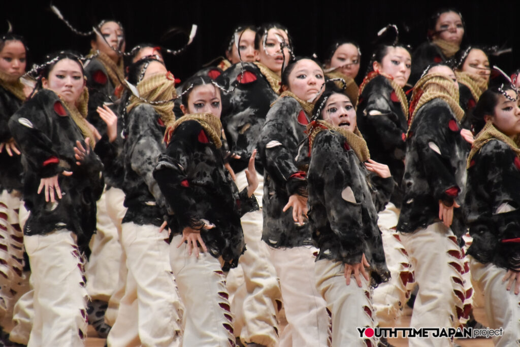 マイナビハイダン2026 EAST vol.3 LARGE部門で駒澤大学高等学校「Vallu」がパフォーマンスをしているところ