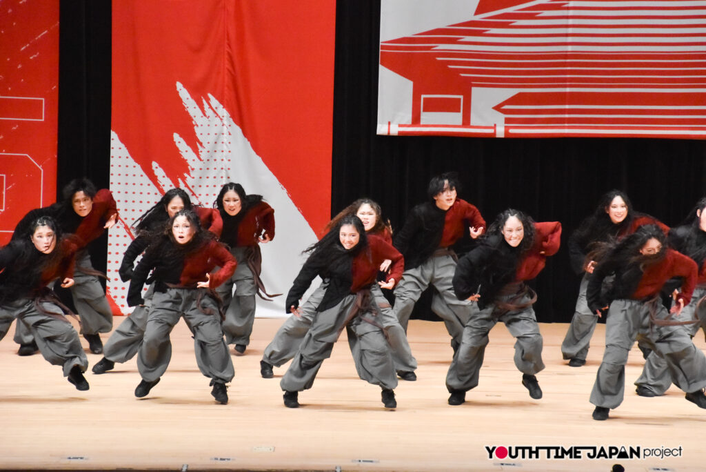 マイナビハイダン2026 EAST vol.3 LARGE部門で千葉県立幕張総合高等学校「DOHOPS」がパフォーマンスをしているところ