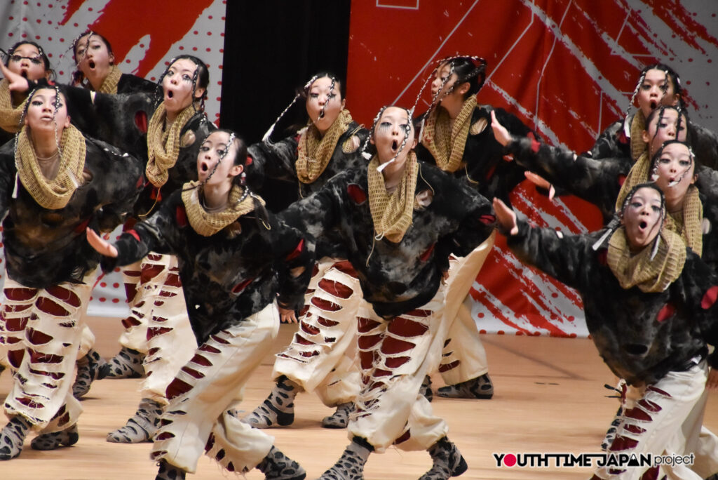 マイナビハイダン2026 EAST vol.3 LARGE部門で駒澤大学高等学校「Vallu」がパフォーマンスをしているところ