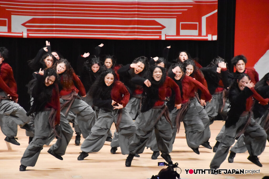 マイナビハイダン2026 EAST vol.3 LARGE部門で千葉県立幕張総合高等学校「DOHOPS」がパフォーマンスをしているところ