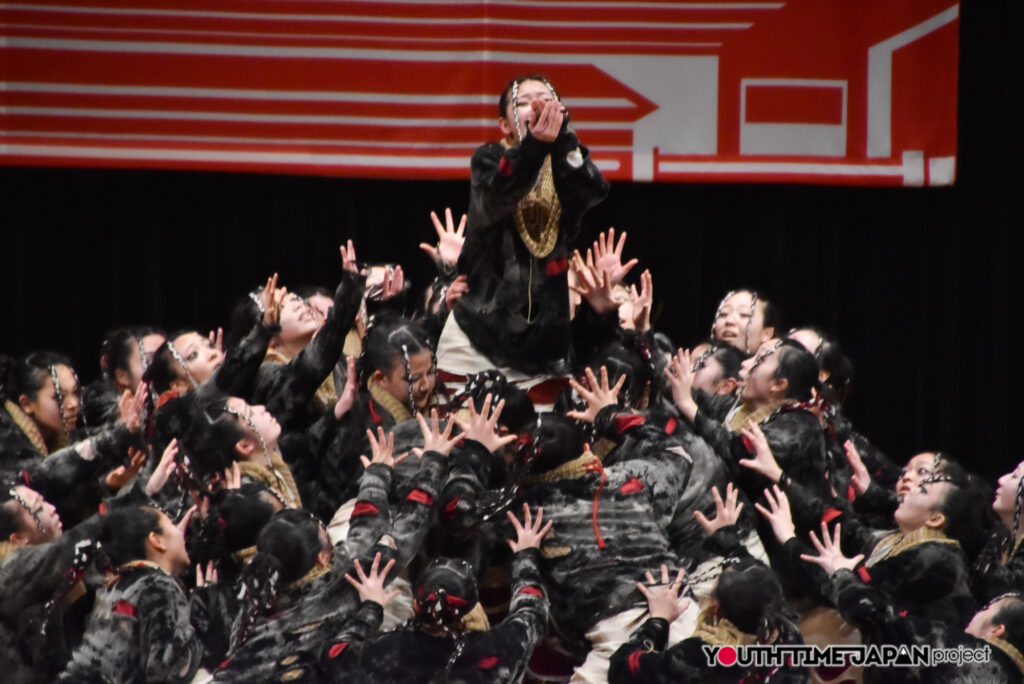 マイナビハイダン2026 EAST vol.3 LARGE部門で駒澤大学高等学校「Vallu」がパフォーマンスをしているところ