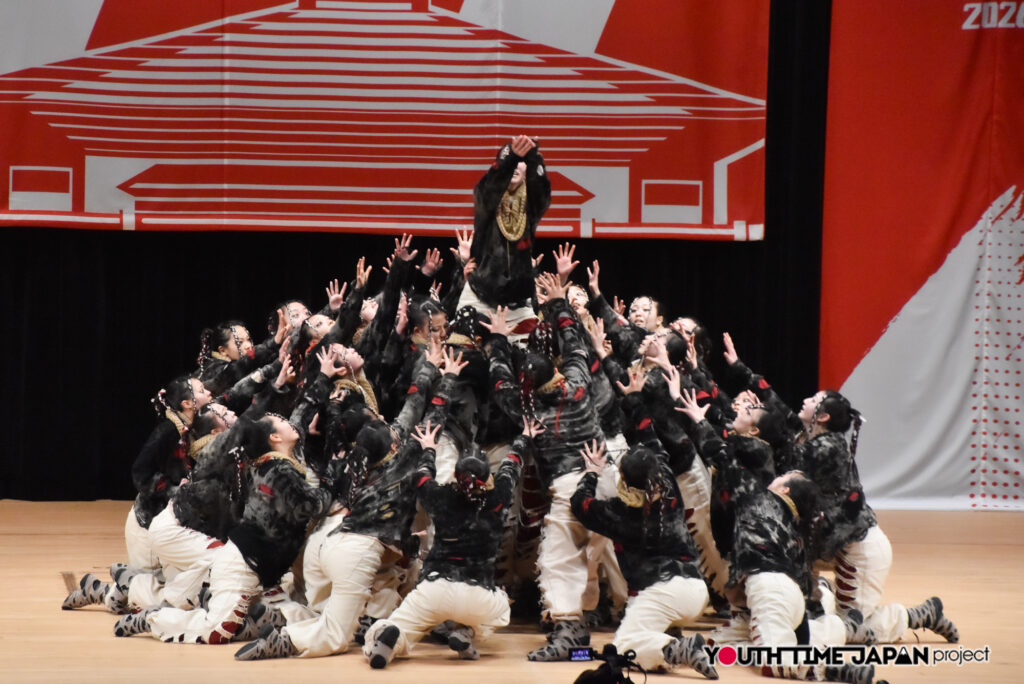 マイナビハイダン2026 EAST vol.3 LARGE部門で駒澤大学高等学校「Vallu」がパフォーマンスをしているところ