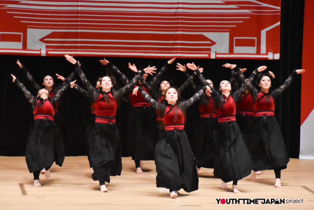 マイナビハイダン2026 EAST vol.3 LARGE部門で千葉県立柏陵高等学校「CRASH」がパフォーマンスをしているところ