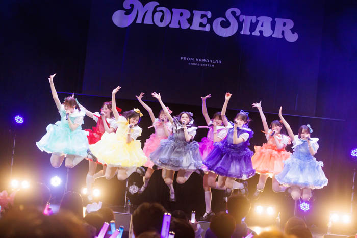 投稿についてもっと詳しく MORE STAR、初の単独ライブ『1st STAR』を満員のヒューリックホール東京で開催！7月7日に豊洲PITでのワンマンライブ開催を発表！