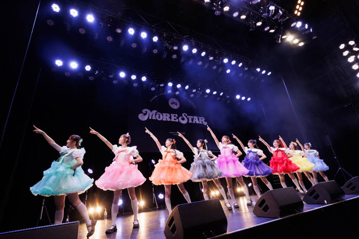 MORE STAR 初の単独ライブ『1st STAR』の様子