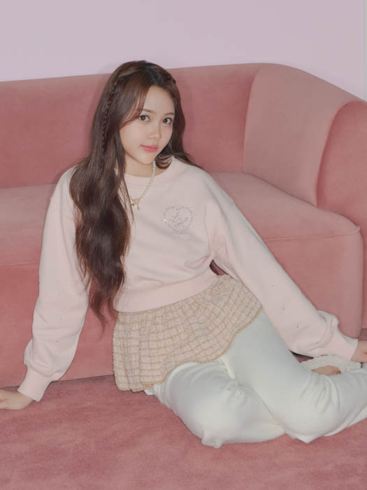 【LILY BROWN】『Hearts2Hearts』との初コラボレーションアイテムが発売！2025年10月より年間プロジェクトとしてスペシャルモデルに起用＜2月18日(水)全国発売＞