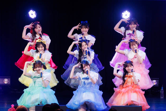 MORE STAR 初の単独ライブ『1st STAR』の様子