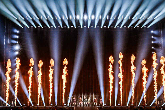 FRUITS ZIPPER、念願の初東京ドーム公演で5万人が熱狂！初披露の新曲「成長期なので。」で示した次なる決意