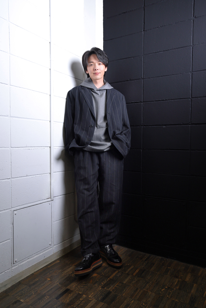 「君はクイズ」主演 中村倫也アザーカット