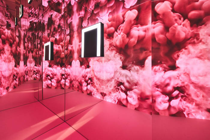 YSL LOVENUDE HOTEL TOKYO 内装画像