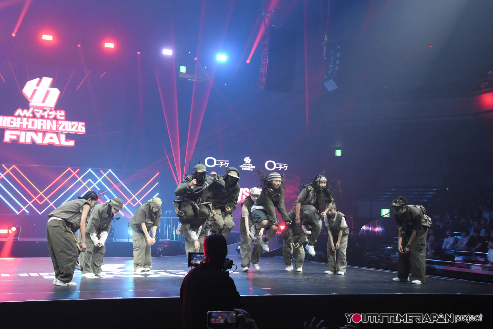 奈良市立一条高等学校「Abyssral」のハイダンファイナル2026でのパフォーマンス中の写真