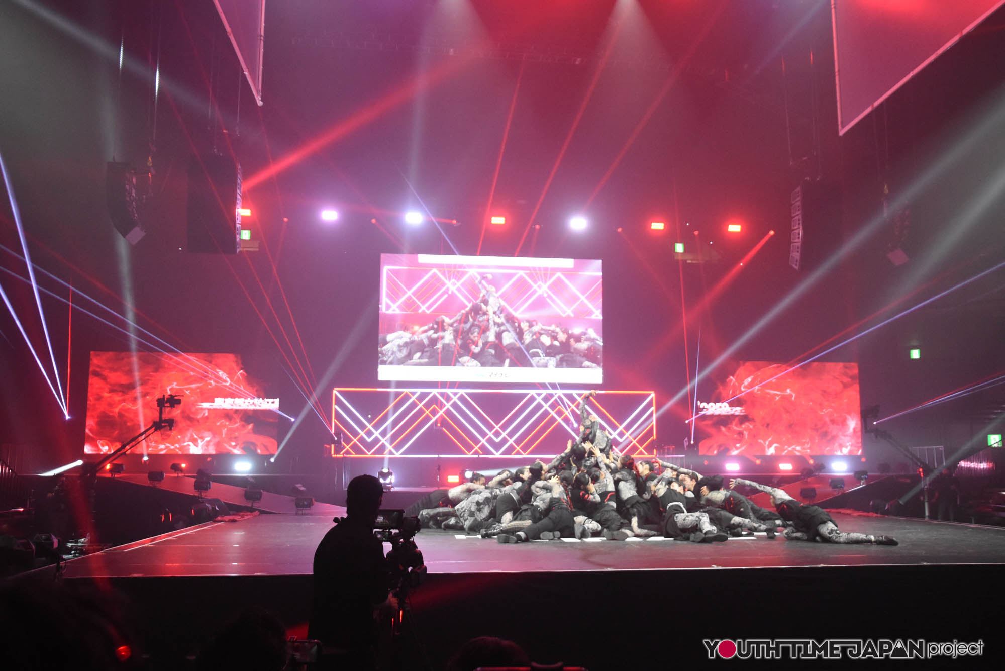 東京都立狛江高等学校「Soare.」のハイダンファイナル2026でのパフォーマンス中の写真