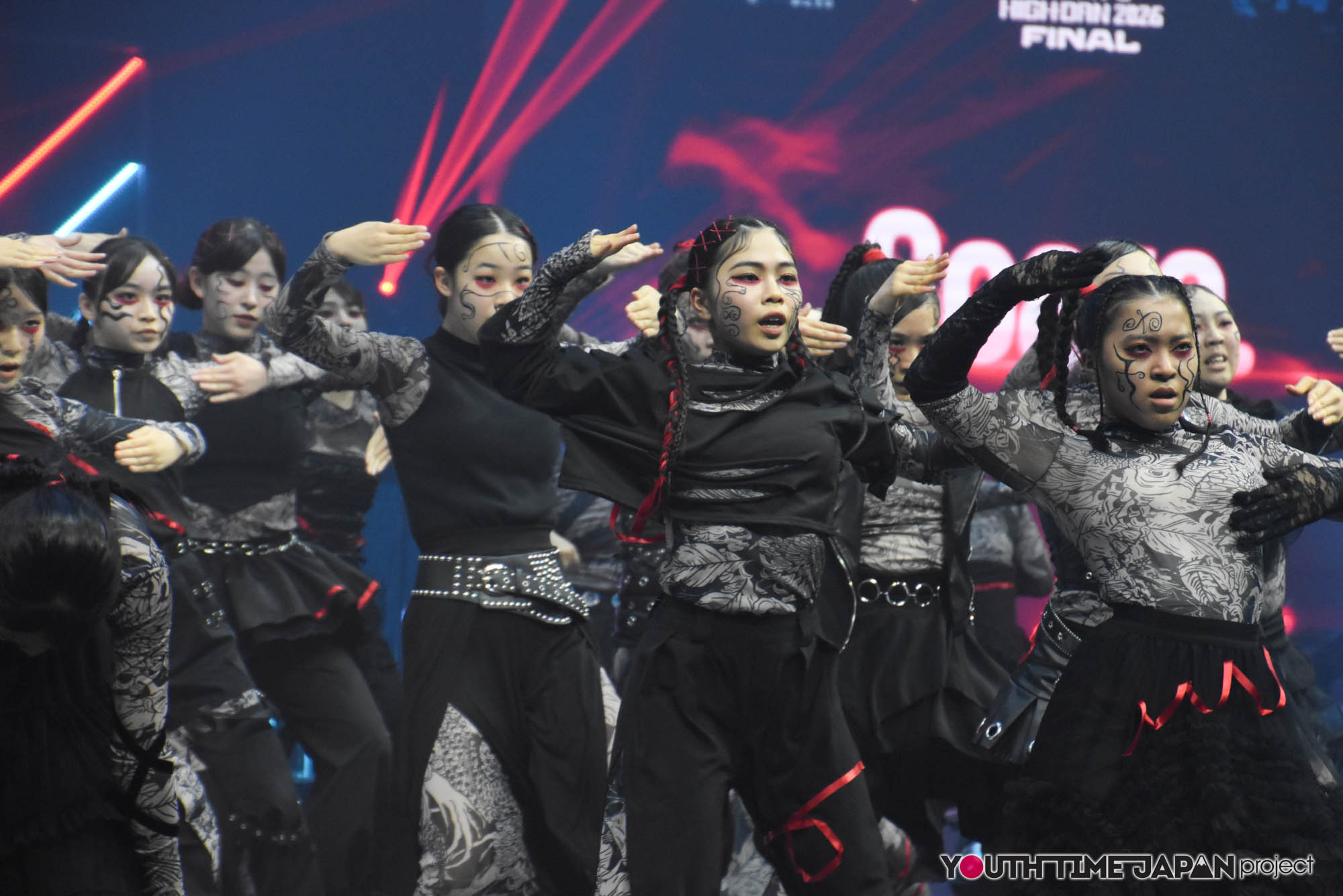 東京都立狛江高等学校「Soare.」のハイダンファイナル2026でのパフォーマンス中の写真