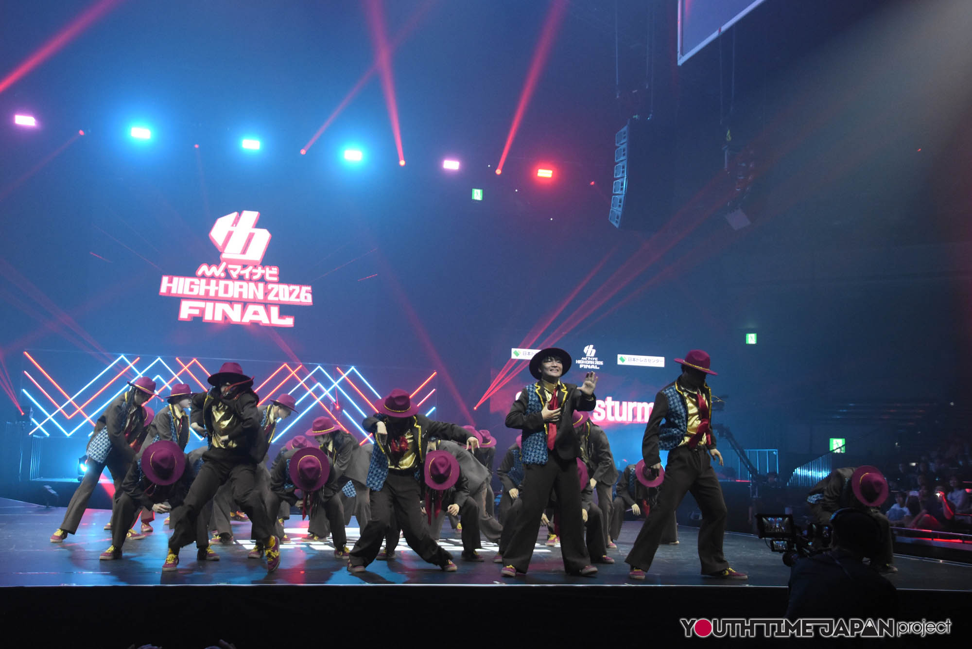 大阪府立箕面高等学校「800giesturm」のハイダンファイナル2026でのパフォーマンス中の写真