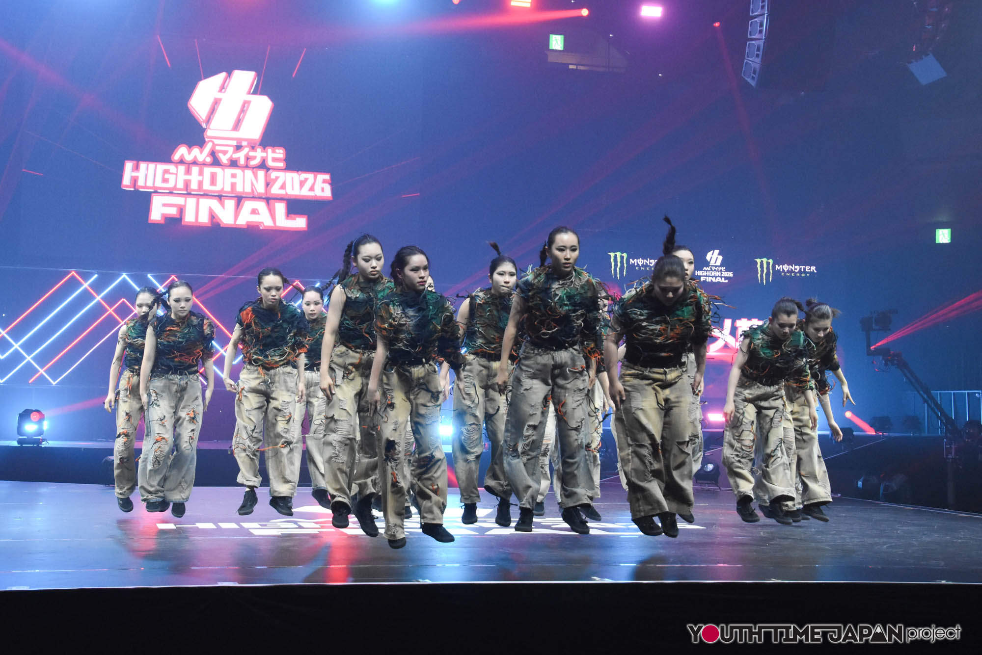 朋優学院高等学校「白ツメ草」のハイダンファイナル2026でのパフォーマンス中の写真