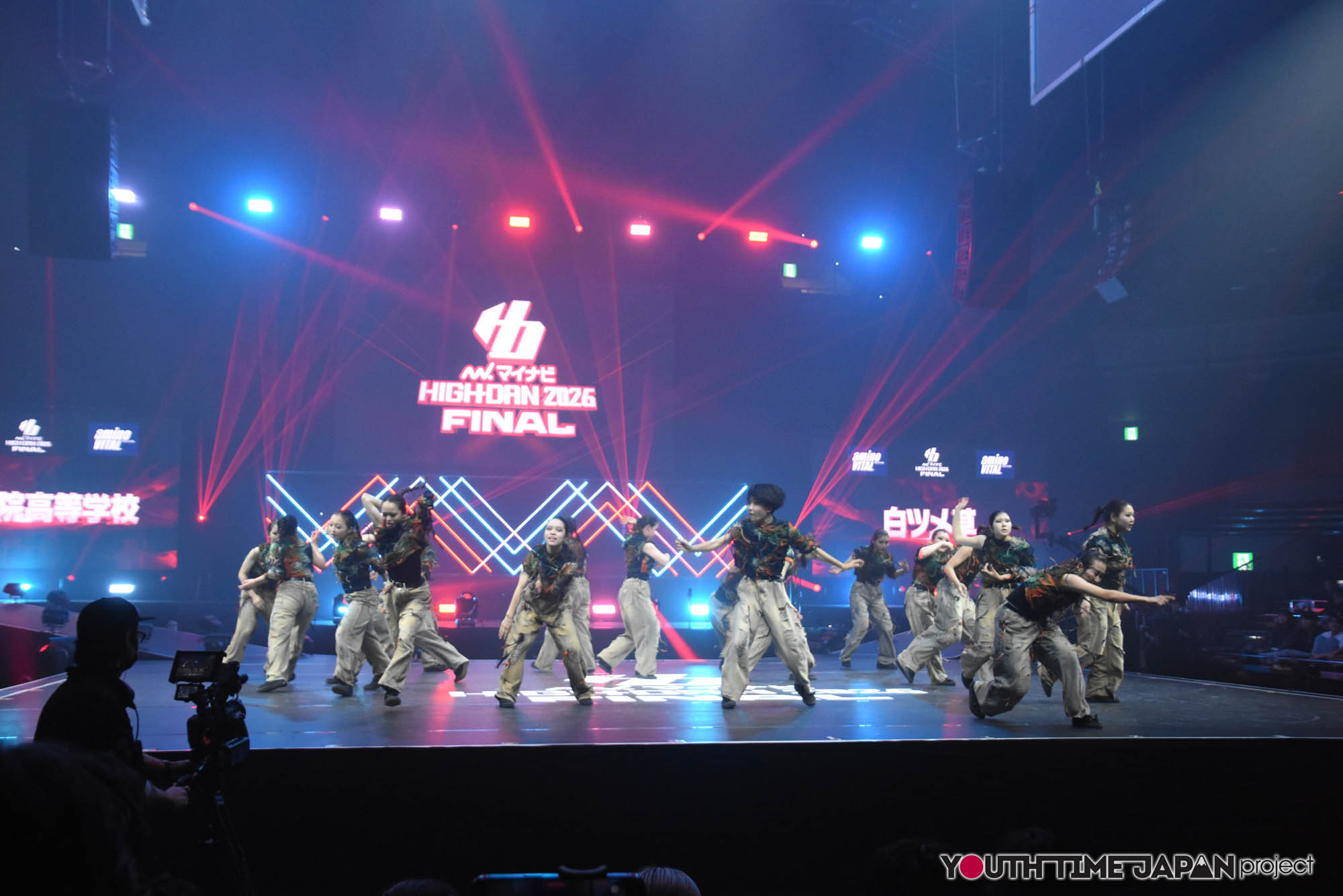 朋優学院高等学校「白ツメ草」のハイダンファイナル2026でのパフォーマンス中の写真