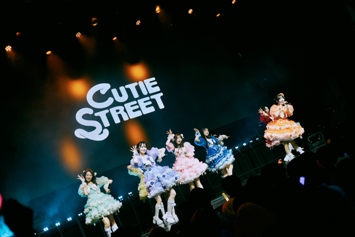 CUTIE STREET韓国単独公演のステージ写真