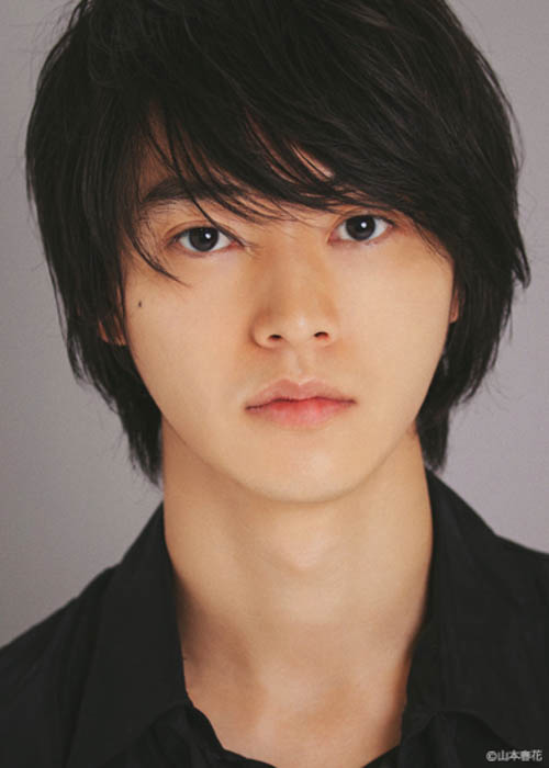 山﨑賢人 宣材写真