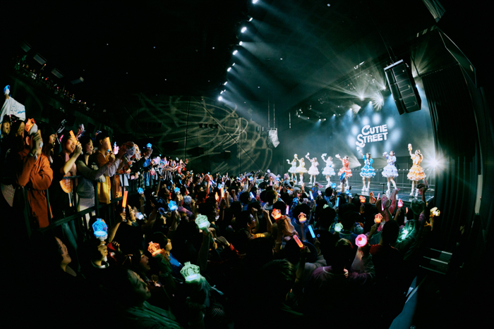 CUTIE STREET韓国単独公演のステージ写真
