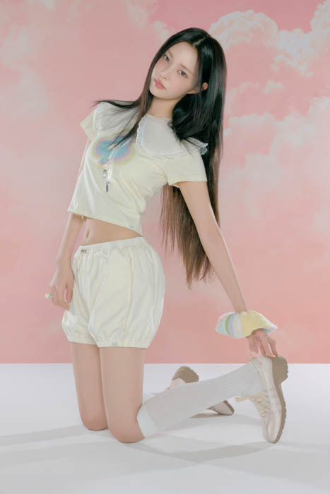 ILLIT × Rockfish Weatherwear イメージ画像