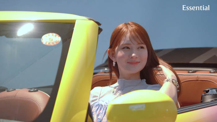 「Essential」新CM「さらツヤすぎる！Essential！（LOVEマシーン）」篇 撮影風景