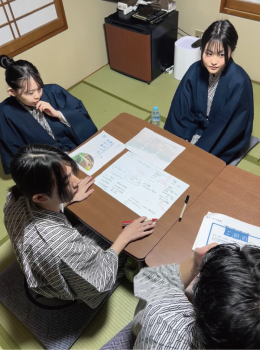 湯端温泉 若女将 桑子友菜の仕事風景