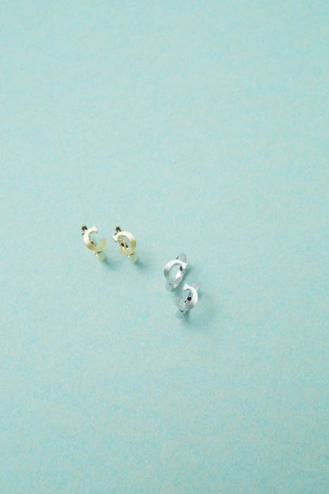 SYMBOL “C” SPARKLE PIERCE／EARCLIP（シンボルシースパークルピアス／イヤ―クリップ）商品画像