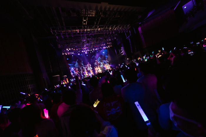 log youワンマンライブ写真