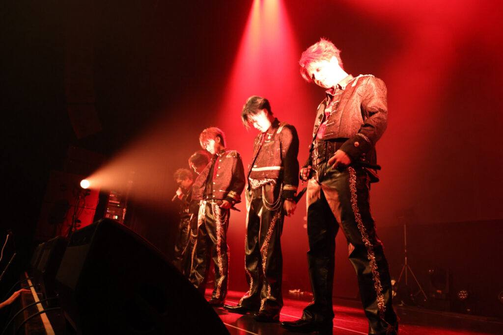 『5IN ONEMAN LIVE〜心炎〜』でのステージパフォーマンス
