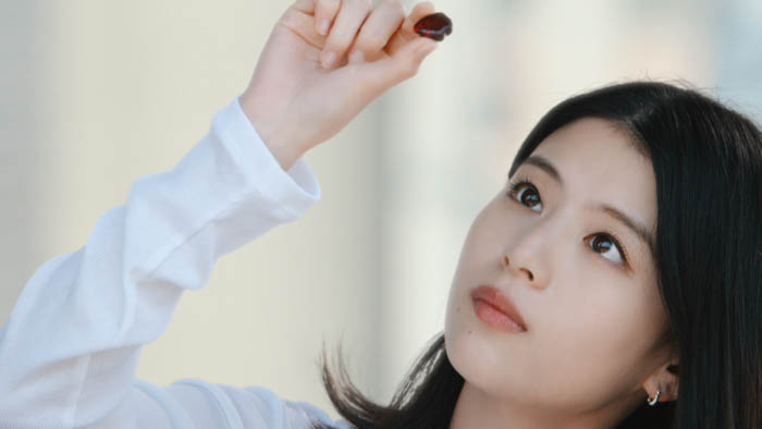 果汁グミ新CM「やっぱり果汁グミが好きだ。」